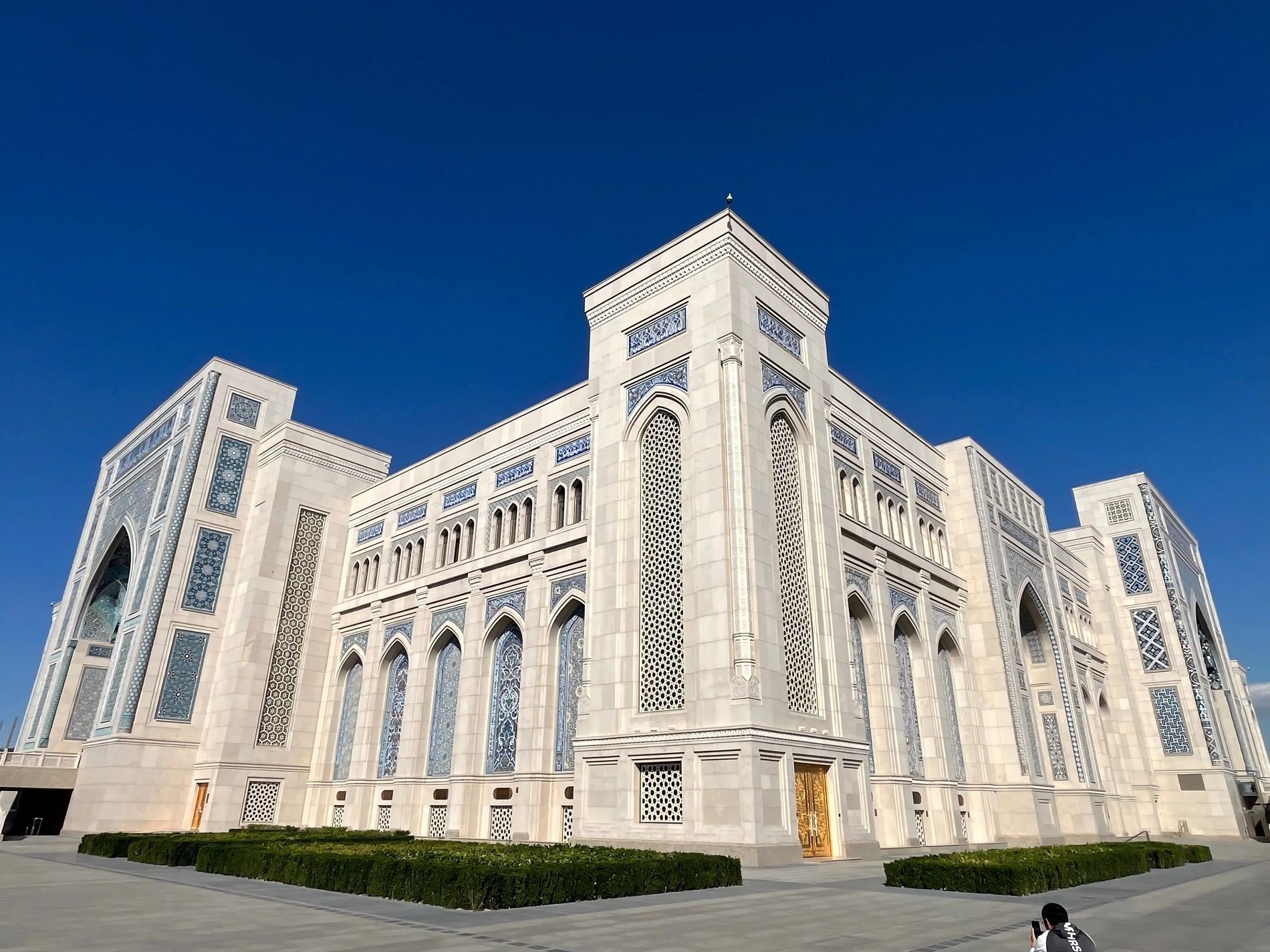 2026 AquaTherm Tashkent ko'rgazmasi joyida almashish